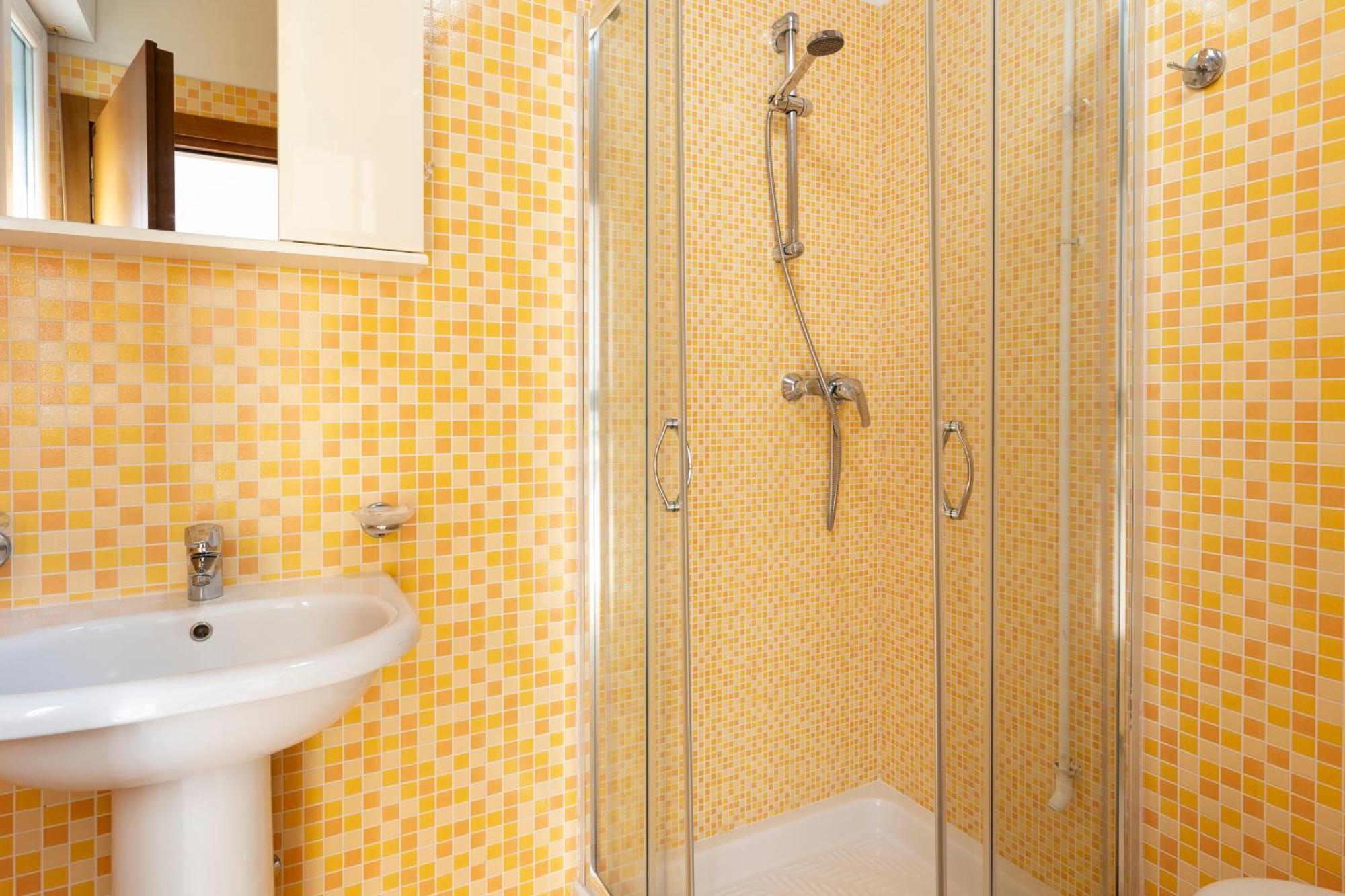 Residence Uno Studio&Suites 里米尼 外观 照片