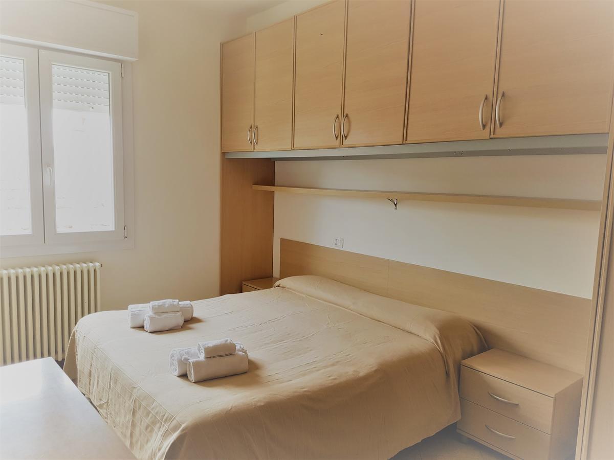 Residence Uno Studio&Suites 里米尼 外观 照片