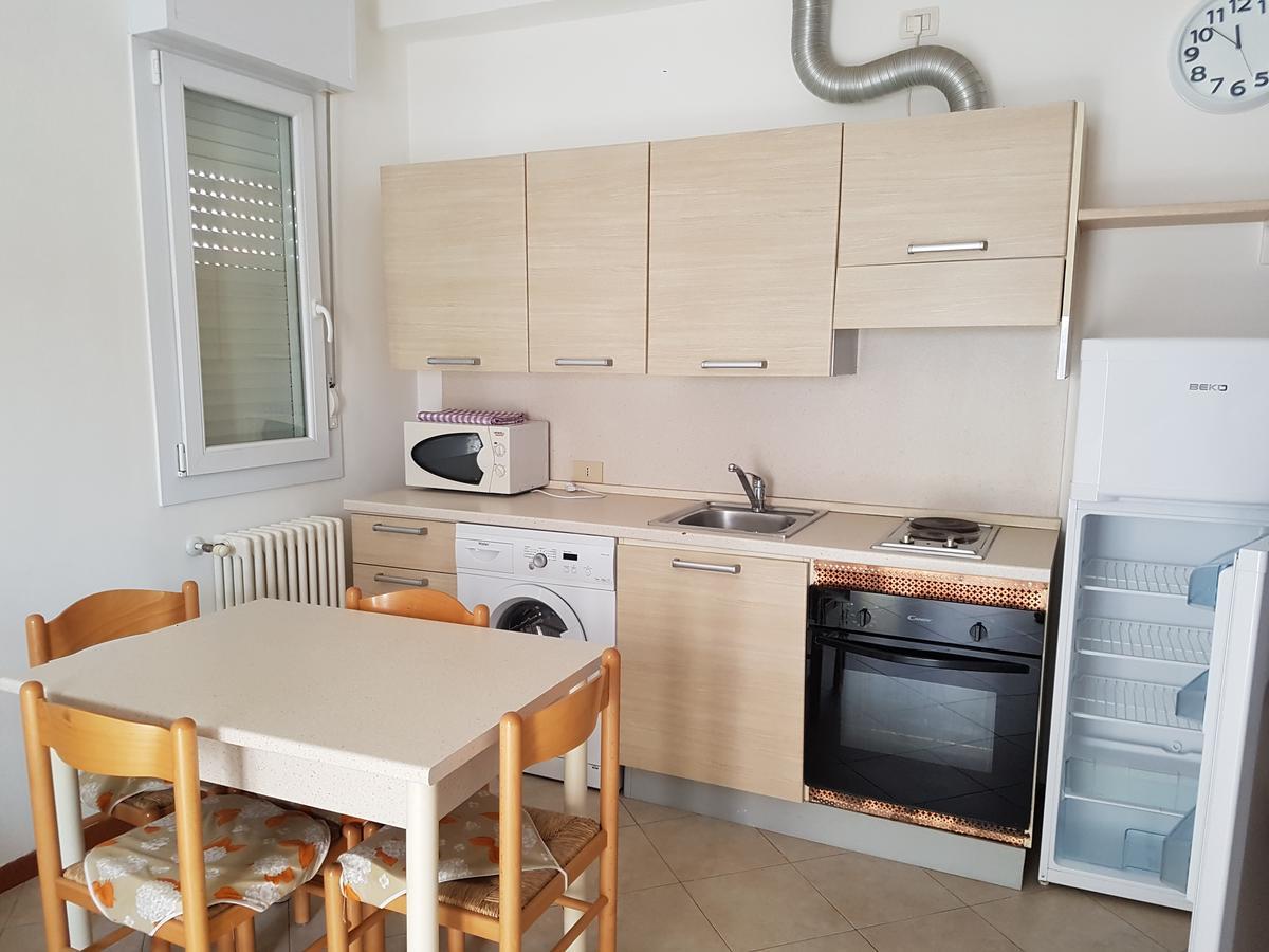 Residence Uno Studio&Suites 里米尼 外观 照片