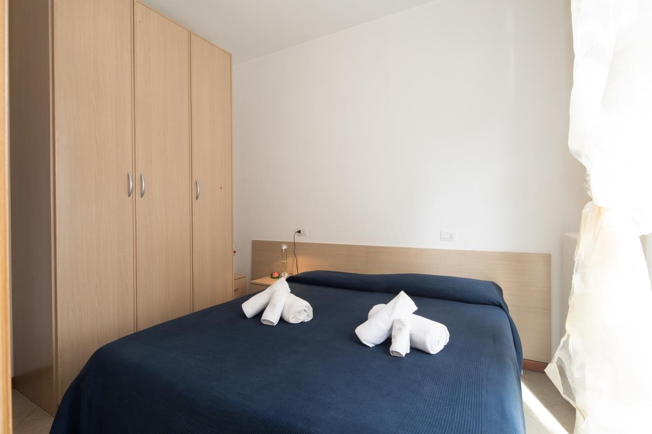 Residence Uno Studio&Suites 里米尼 外观 照片