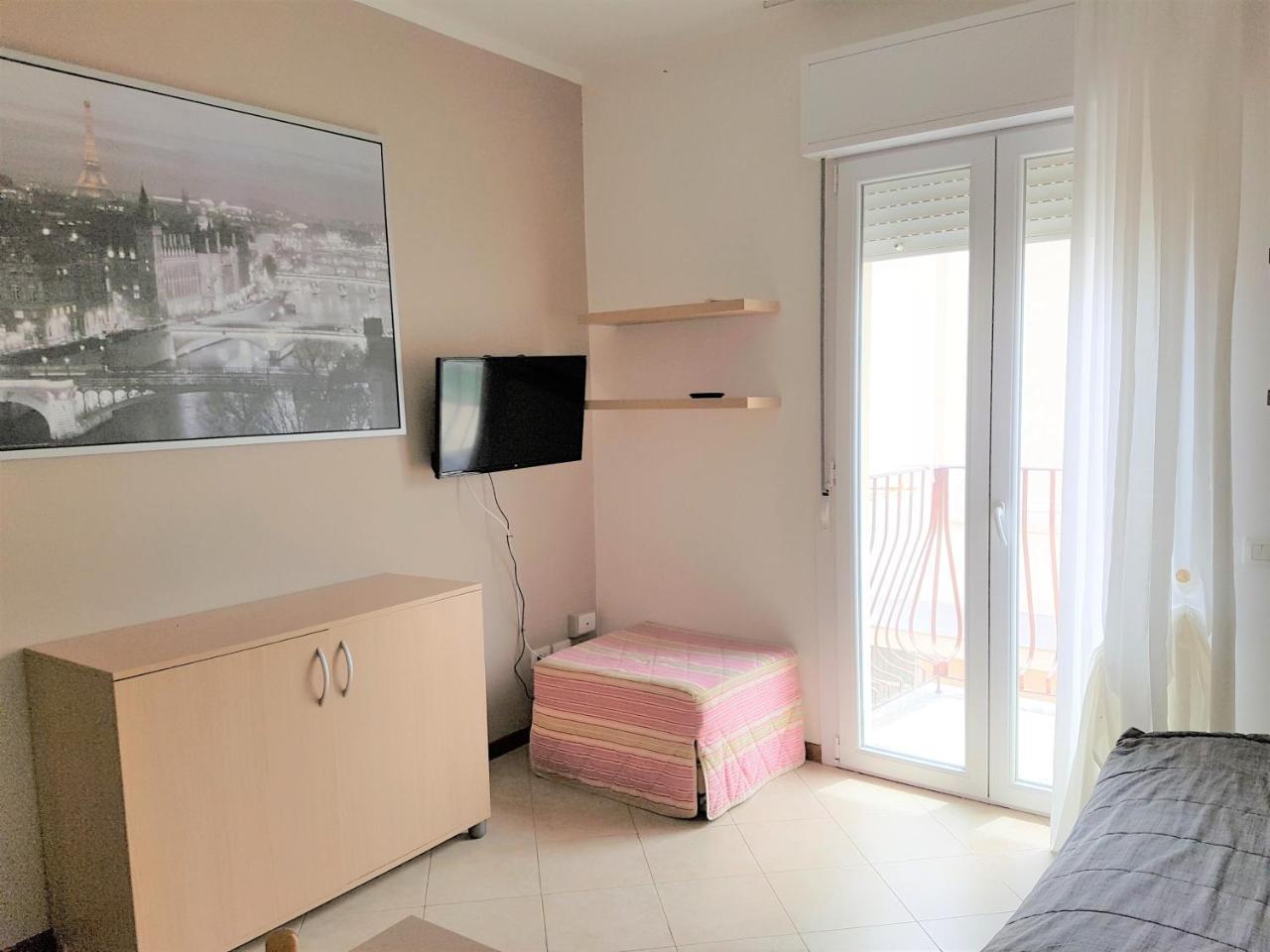 Residence Uno Studio&Suites 里米尼 外观 照片