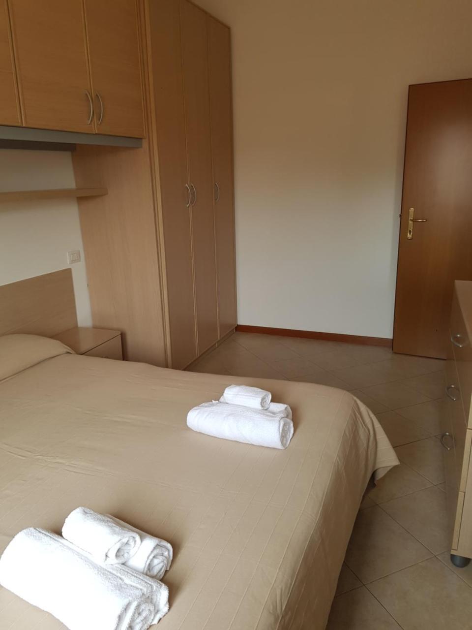 Residence Uno Studio&Suites 里米尼 外观 照片