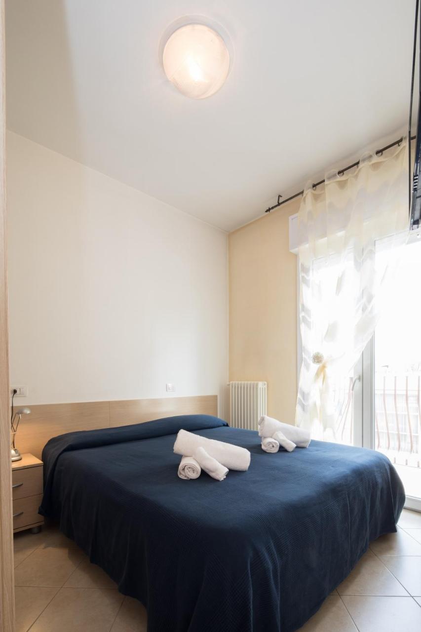 Residence Uno Studio&Suites 里米尼 外观 照片